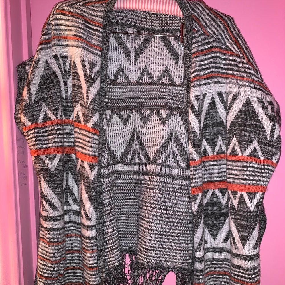 Cardigan/ Sweater